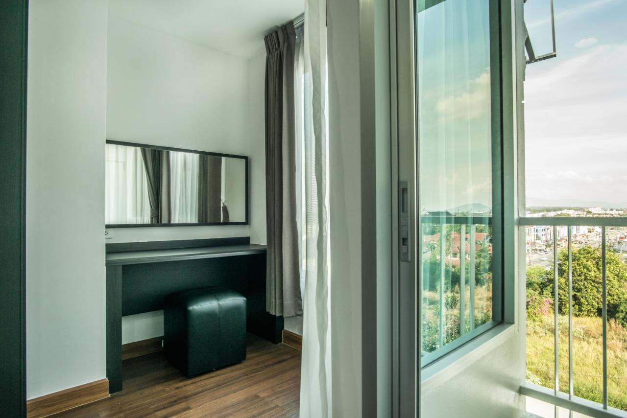 Winner Sriracha Serviced Apartment Si Racha Exterior foto